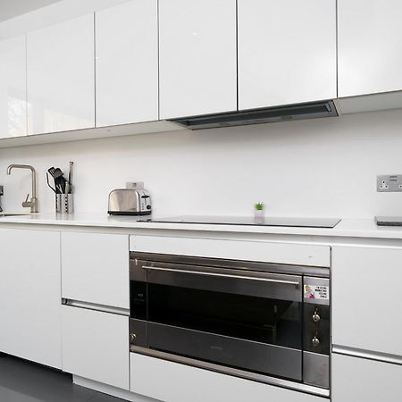 En-Suite Room In Zone 1 London Eksteriør billede