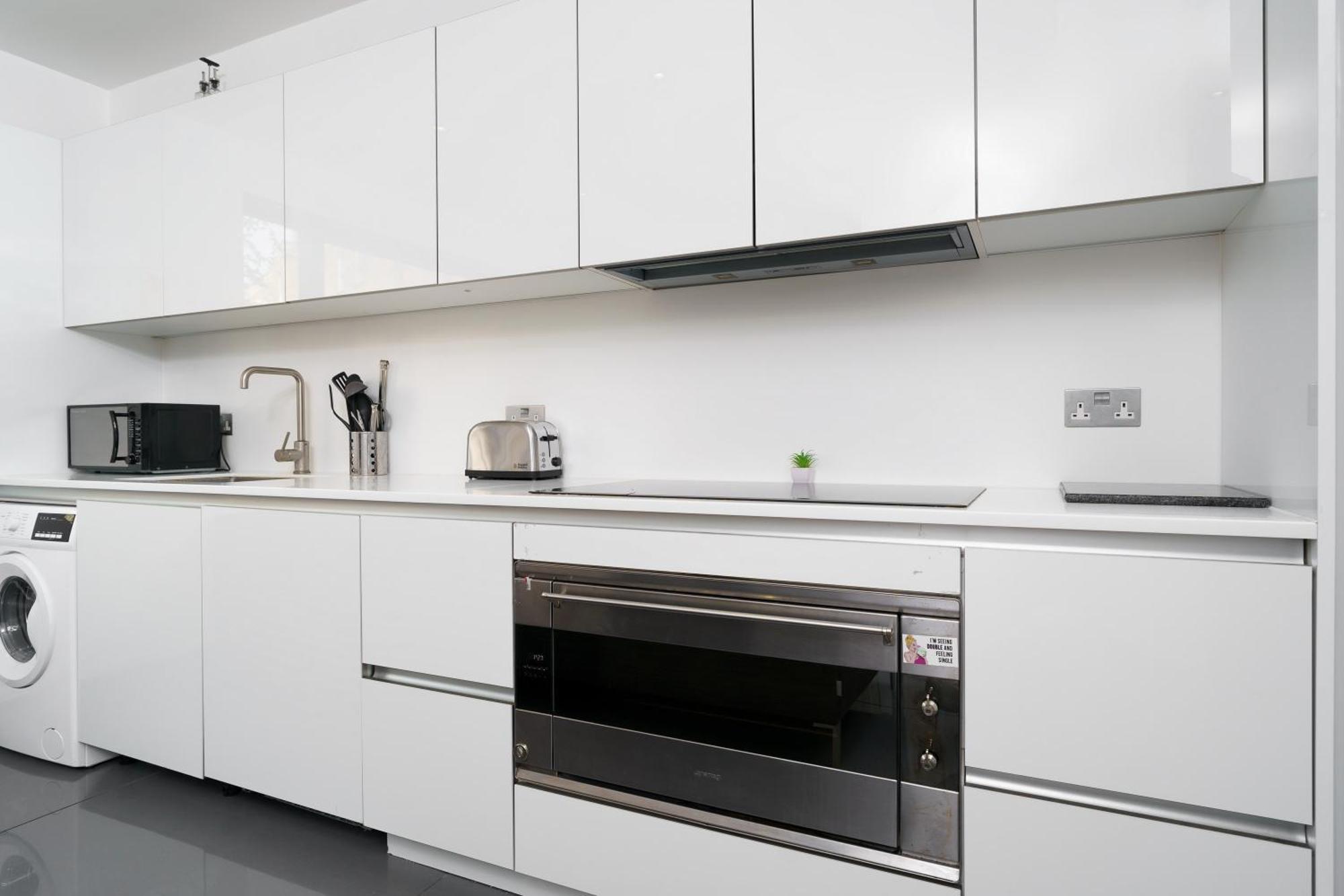En-Suite Room In Zone 1 London Eksteriør billede
