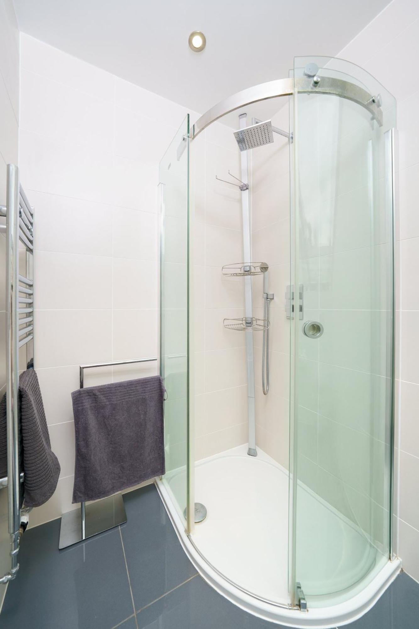 En-Suite Room In Zone 1 London Eksteriør billede