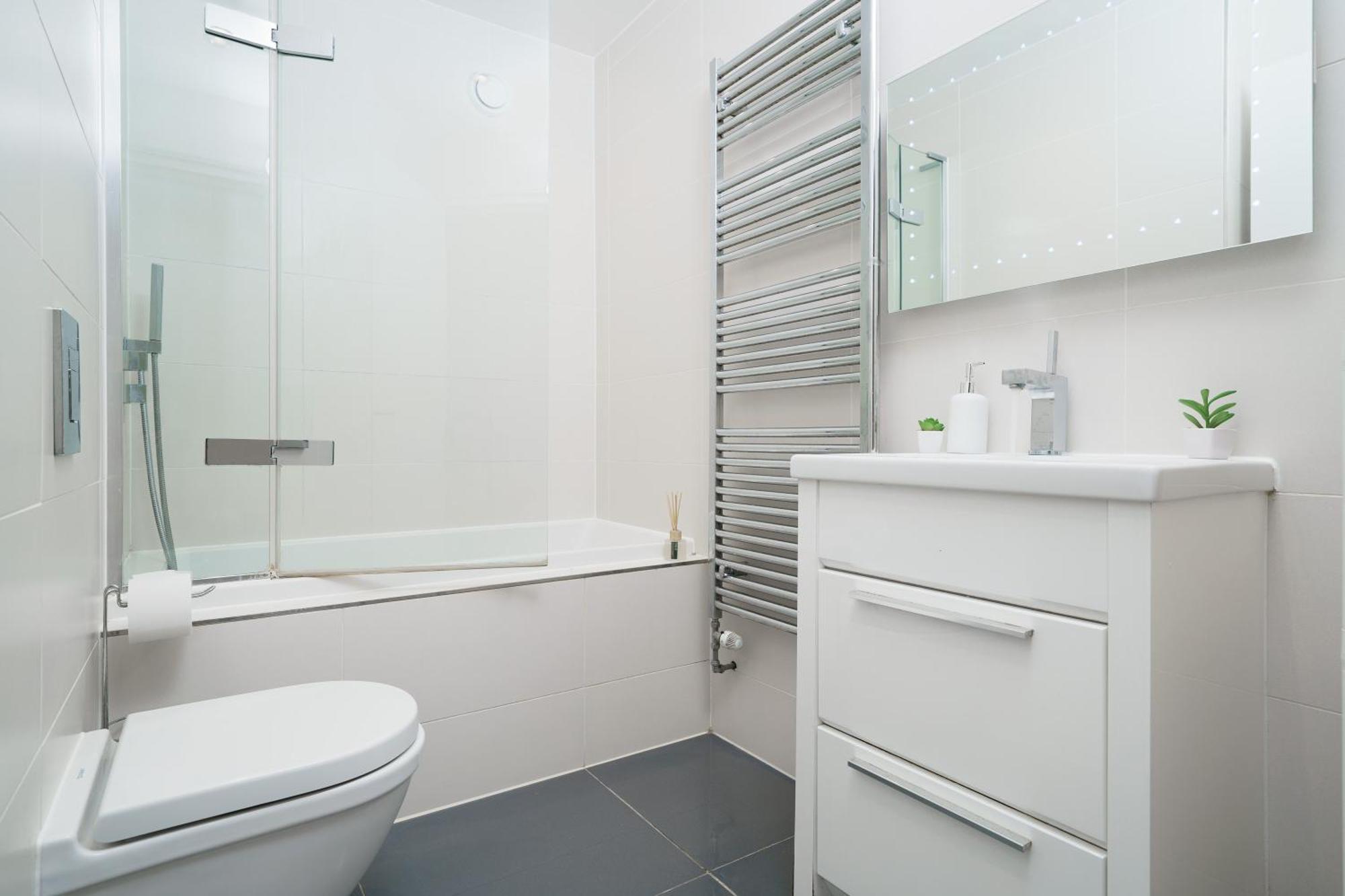 En-Suite Room In Zone 1 London Eksteriør billede